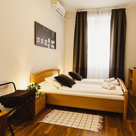 Old Town Apartman Budapest Ngoại thất bức ảnh