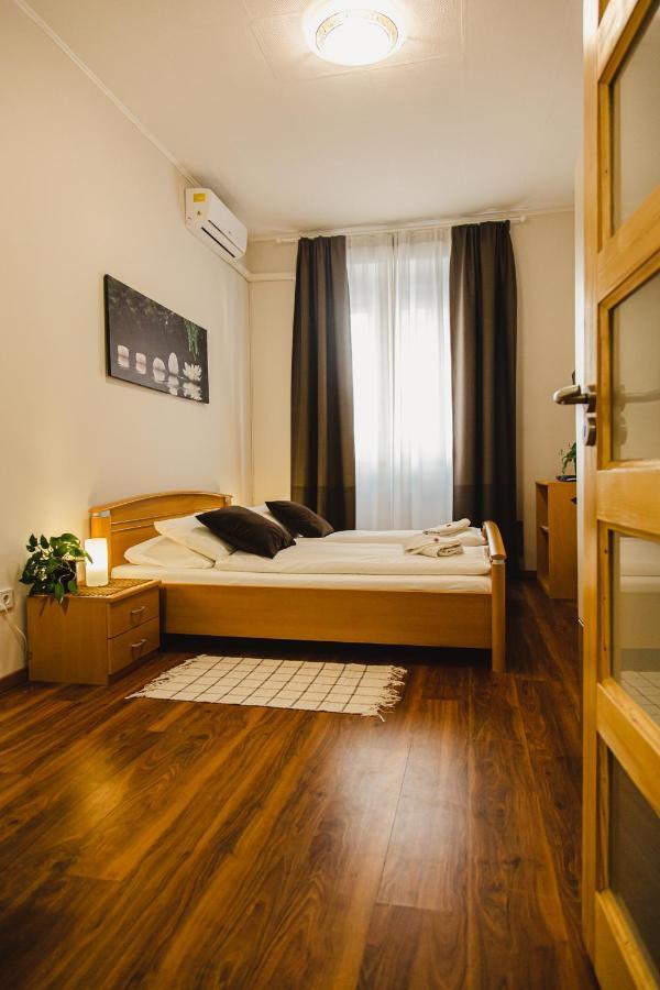 Old Town Apartman Budapest Ngoại thất bức ảnh