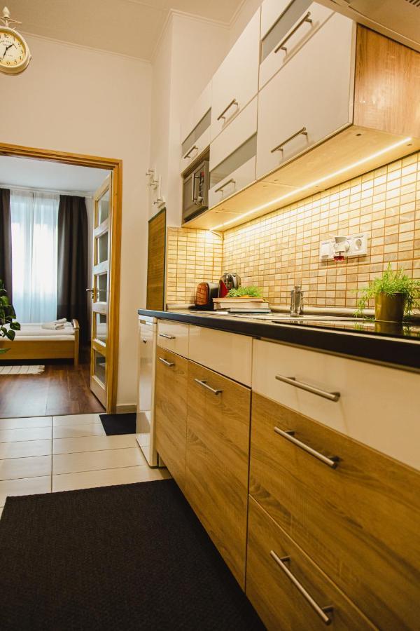 Old Town Apartman Budapest Ngoại thất bức ảnh