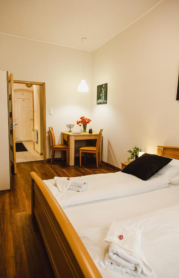 Old Town Apartman Budapest Ngoại thất bức ảnh