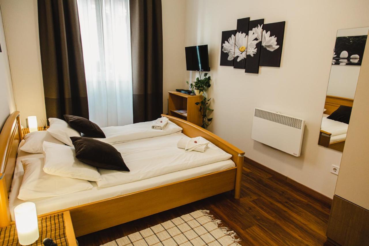 Old Town Apartman Budapest Ngoại thất bức ảnh
